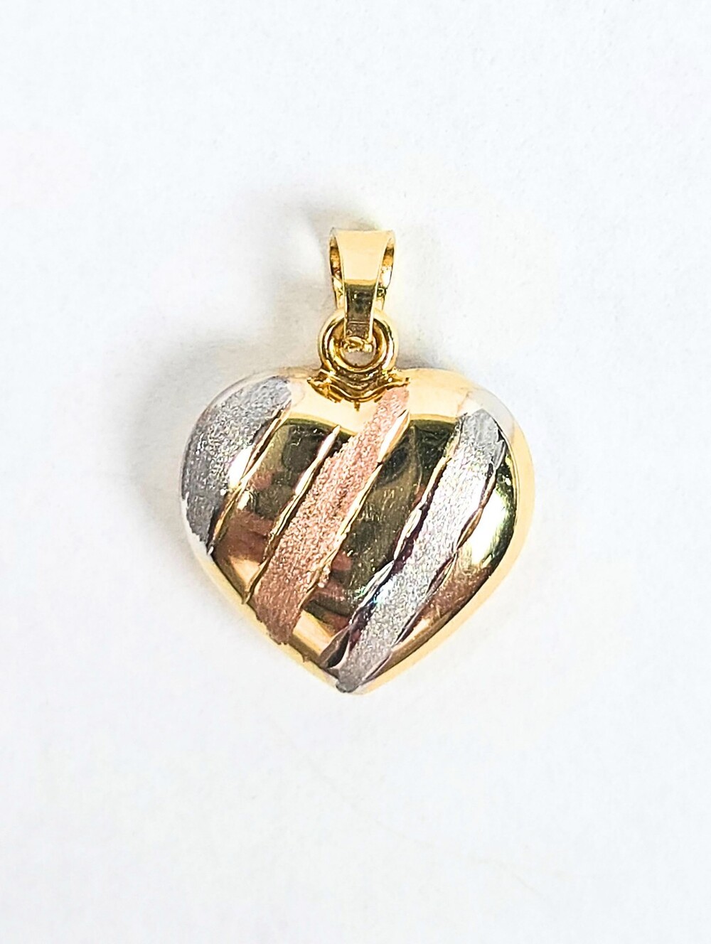 10K Gold Florentine Heart Pendant Puffy Tricolor 3 Tone Charm 15mm